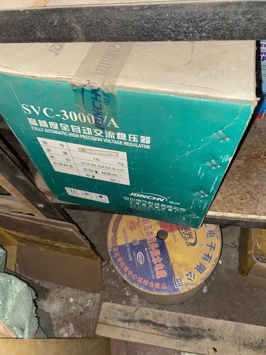 Стабилизатор 3000va Jonchn катушечный высокого качества