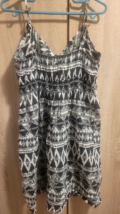 Rochii de vară, diverse modele 44/46