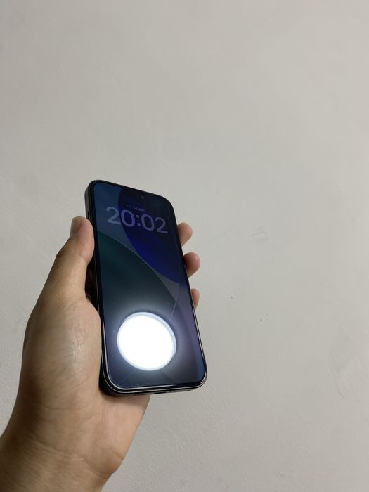 Телефон Iphone 15 pro 100%