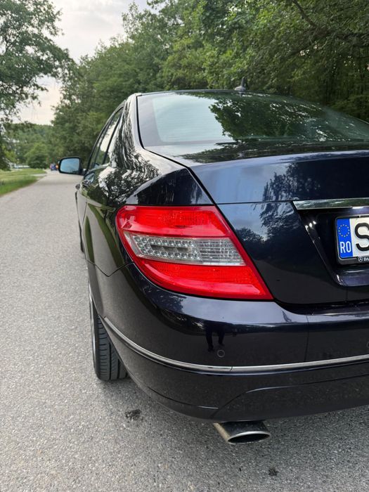 MERCEDES-BENZ C-Class 2009 — imagine 4