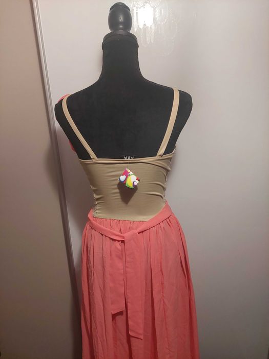 Rochie noua fabuloasa cu accesorii pe umar