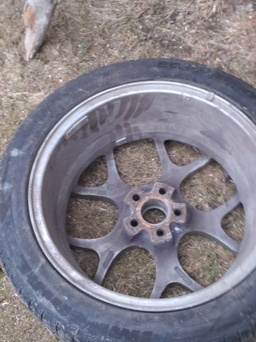 Roti cu cauciucuri de vara R17