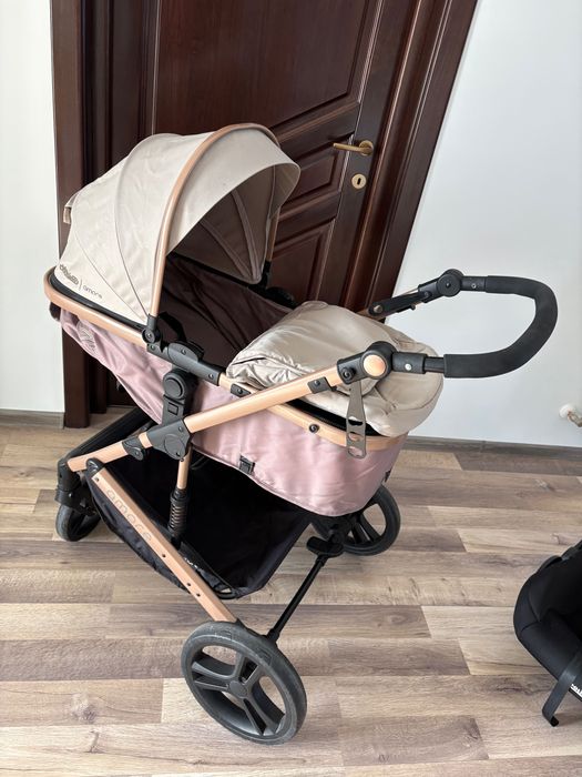 Căruț 3 in 1 landou , parte sport + scoică auto