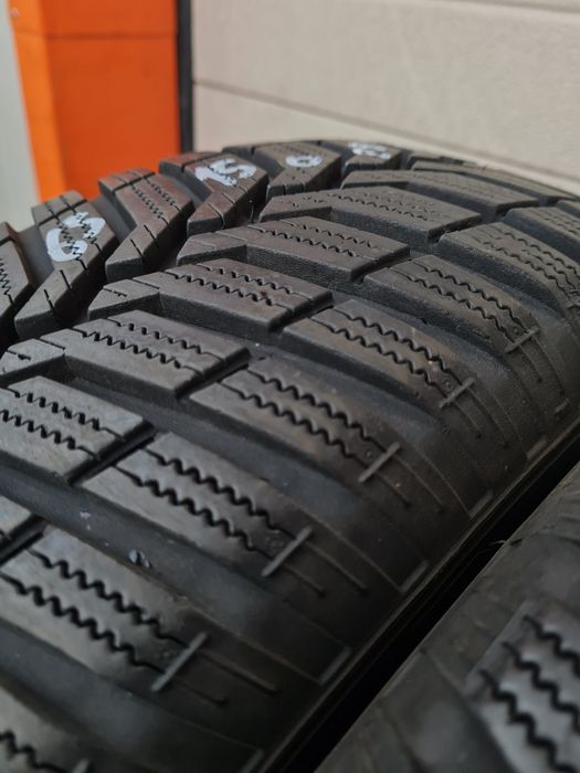 Зимни гуми 4 броя VREDESTEIN SnowTrac3 175 65 R15