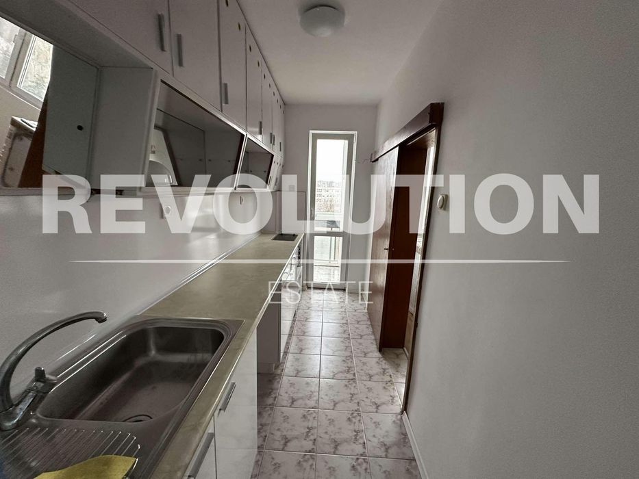 Дава се под наем Двустаен апартамент в Варна, Победа - 60 кв.м за 500 € - Снимка #2