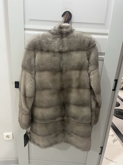 Продам норковую шубу