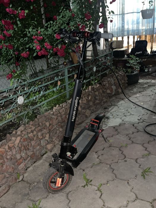 Продам электро самокат Kuggokirin m4 pro