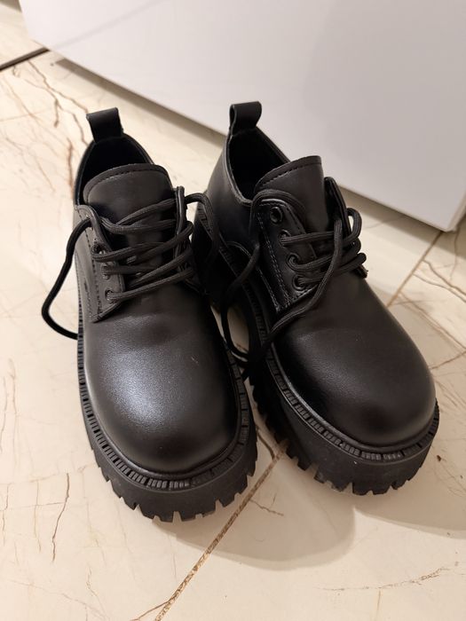 Пооуботинки обувь женская