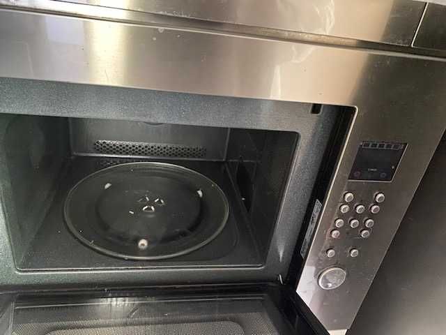 Качествена кухня с мебели и уреди