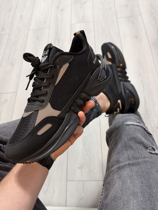 Adidasi Barbati EA7 Negru & Alb Silicon!