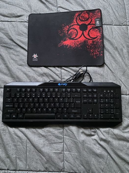 Vand tastatura ,,Fury” si mausepad ,,Myria”