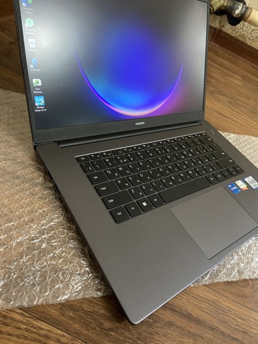 Huawei стильный новом Core i5