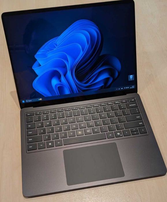 Microsoft Surface Laptop 7 Copilot+PC