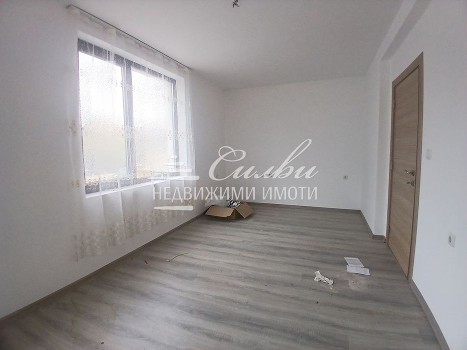 Продава се Двустаен апартамент в Шумен, Томбул джамия - 68 кв.м за 1013 €/кв.м - Снимка #3
