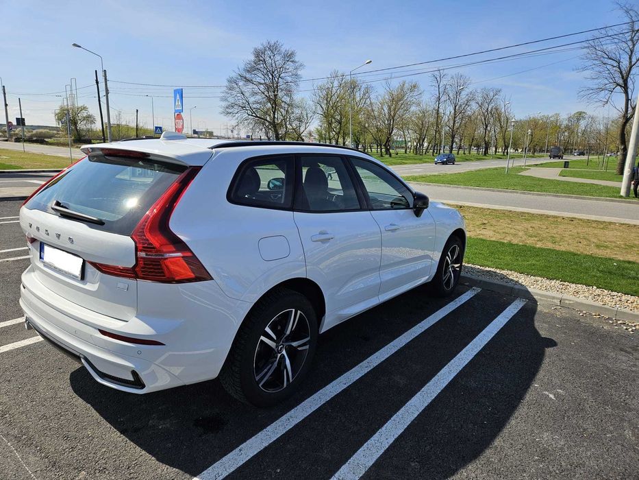 VOLVO XC60 2022 — imagine 3