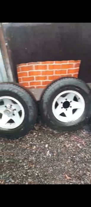 Резина с дисками 235*70*,15