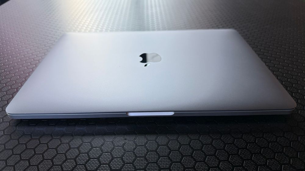 MacBook Pro 13” M2 (2022) Space Gray | 8GB/256GB