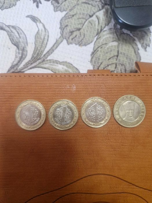 Продават се турски монети