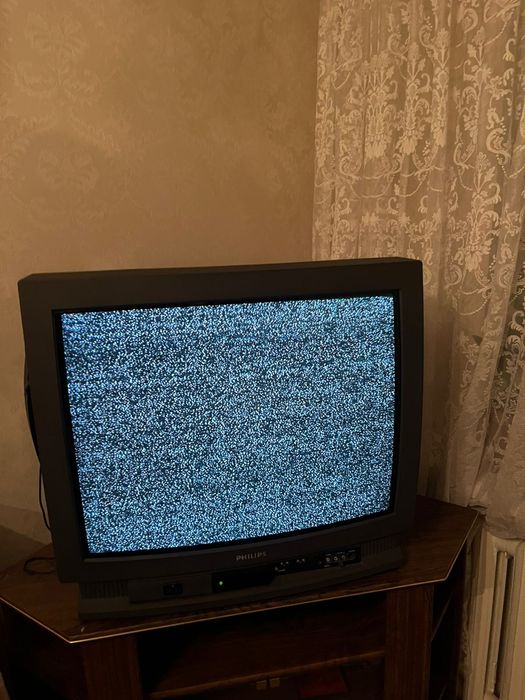 Продам телевизор Philips
