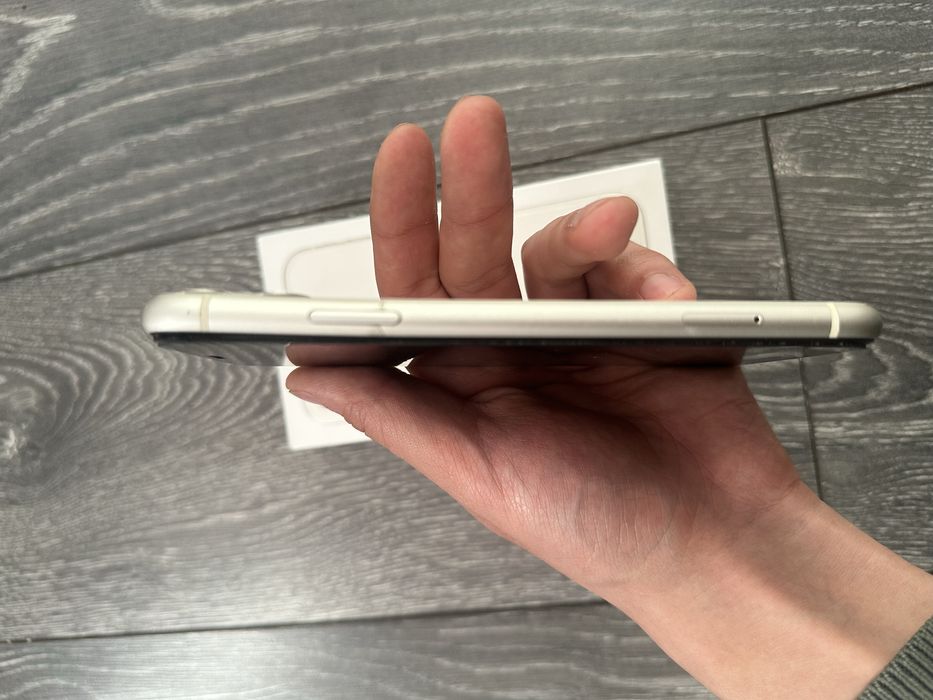 Айфон 11 на 128гб