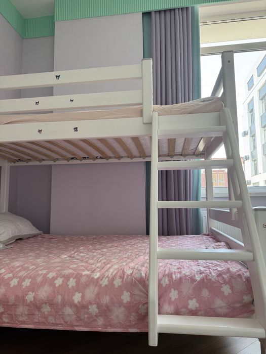 Продам кровать двухьярустную