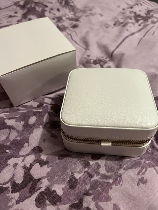 Сет бижута с кутия