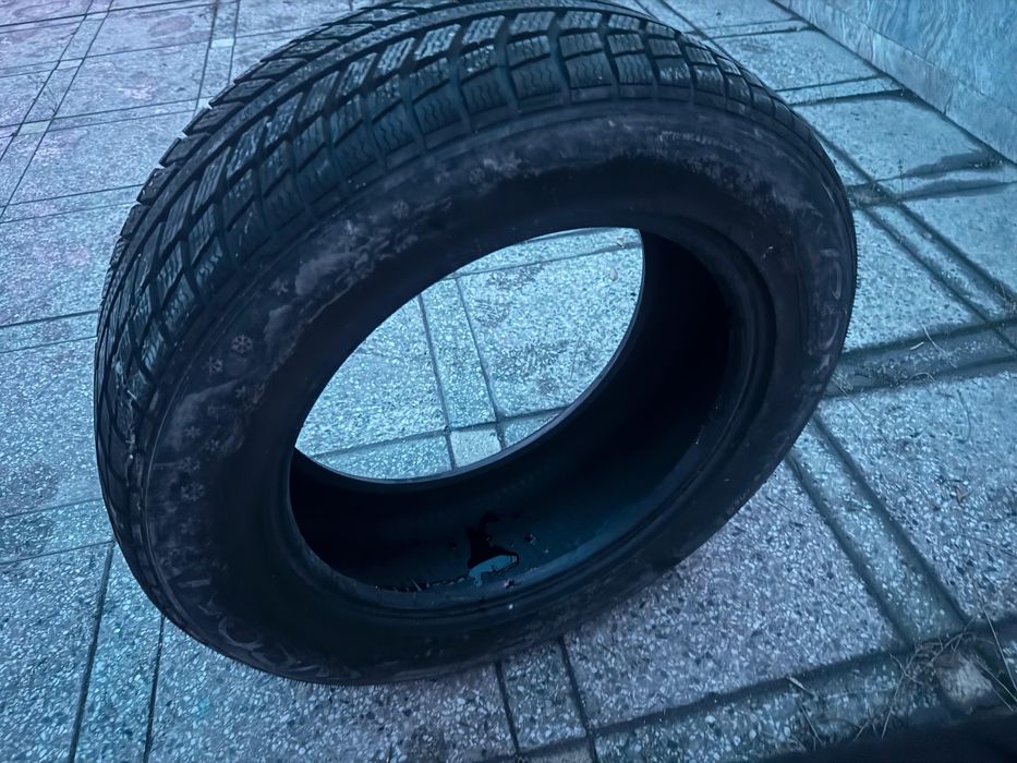 Резина 235/55/17 2 шт