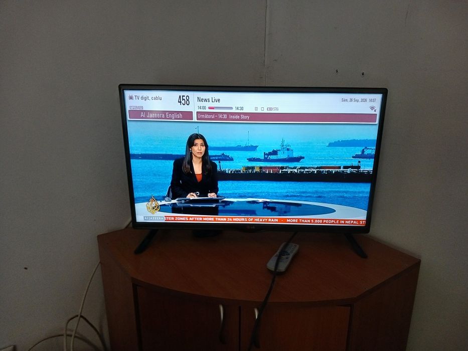 Vand Tv smart LG 80 cm diagonala