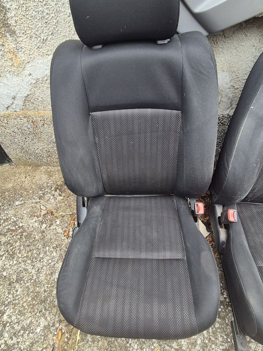 Седалки за Форд рейнджър 2006-2011г и корите за вратите.