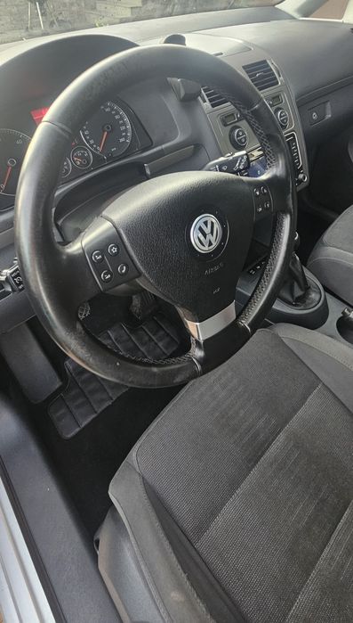 VOLKSWAGEN Touran 2008 — imagine 3