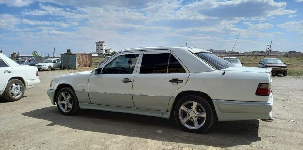 Бампер на мерседес w124 ген 2 ешка