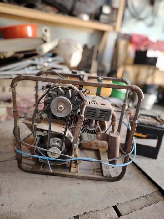 Продам генератор для зарядки акб.