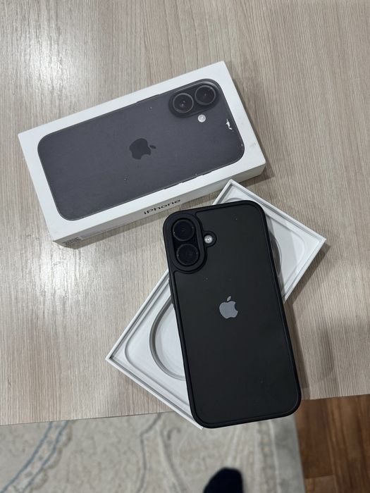 16 айфон продам новый 100% акум каровка есть