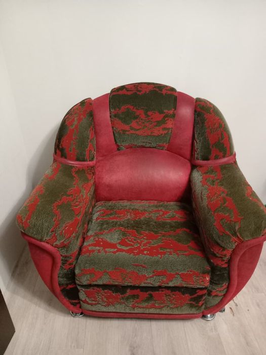 Продам диван, мини диван и кресло