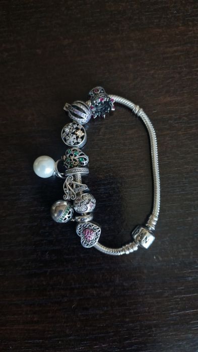 Brățară din argint  Pandora cu 9 talismane / charmuri deosebite (Argint 925)