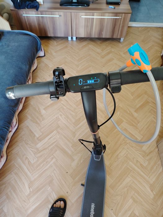 Vând monopatin Minibot