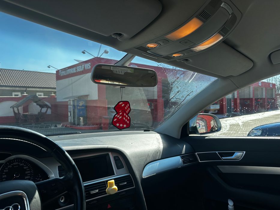 Vând Audi A6 automat