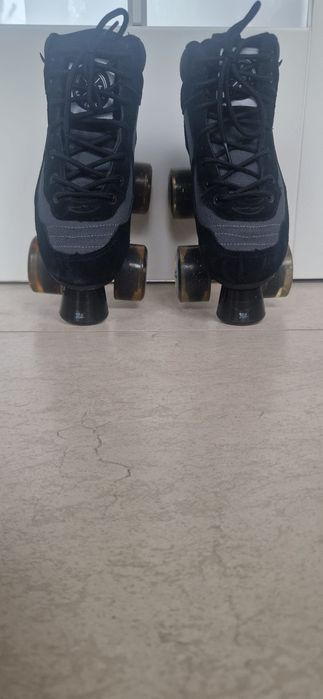 role Rollerskates BTFL Luca - marime 36 (btflboards Germania). Noi