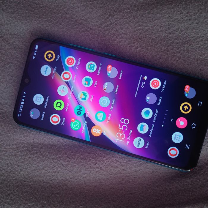 Продаю телефон  vivo