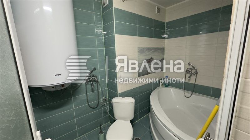 Продава се Четиристаен апартамент в Варна, Автогара - 106 кв.м за 1680 €/кв.м - Снимка #2