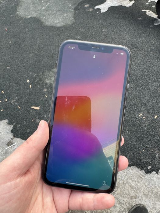 Продам Iphone 11 pro 64GB