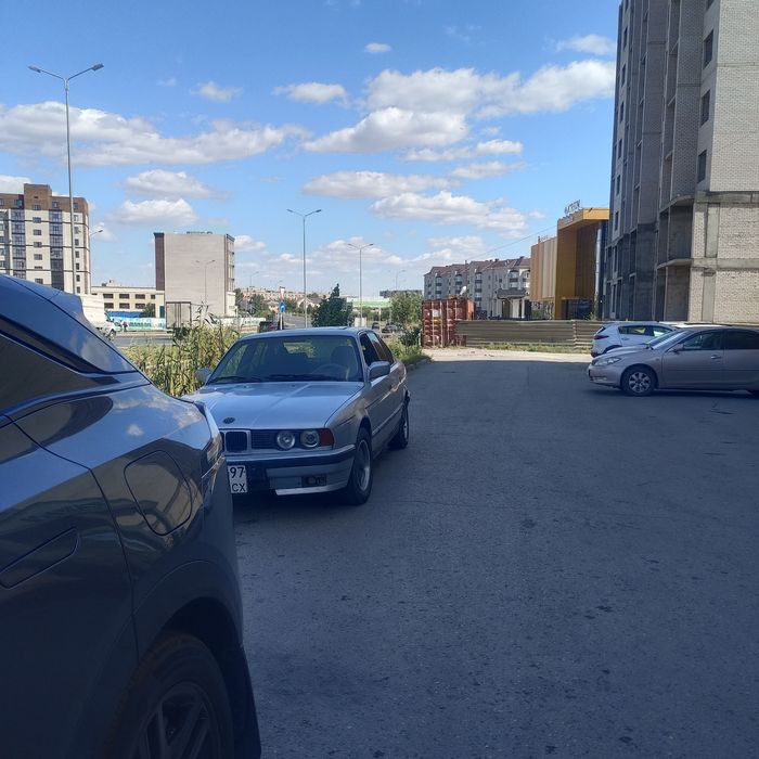 Продам БМВ е 34 год 92 2.5 газ бензин