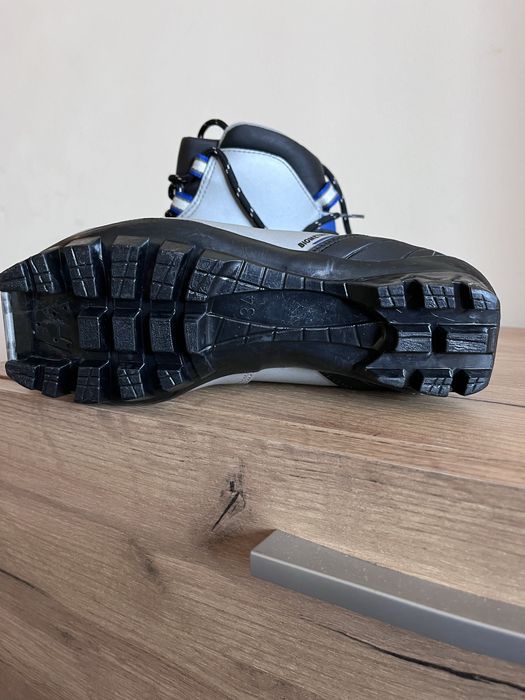 Лыжные ботинки NNN крепление