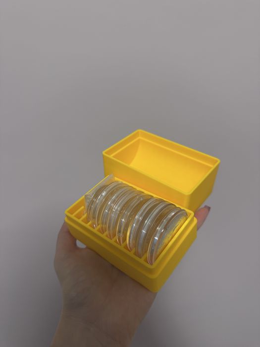 кутия за съхранение на монети