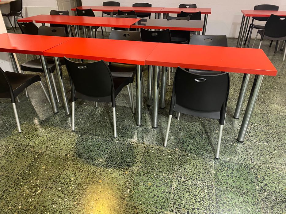 Mese moderne, solide – ideale pentru cafenele & fast-food