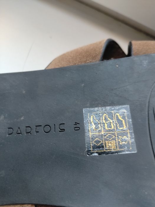 Papuci piele intoarsa