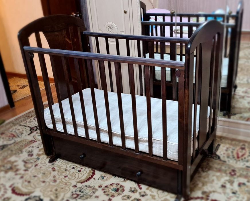 Продается манеж (дуб)