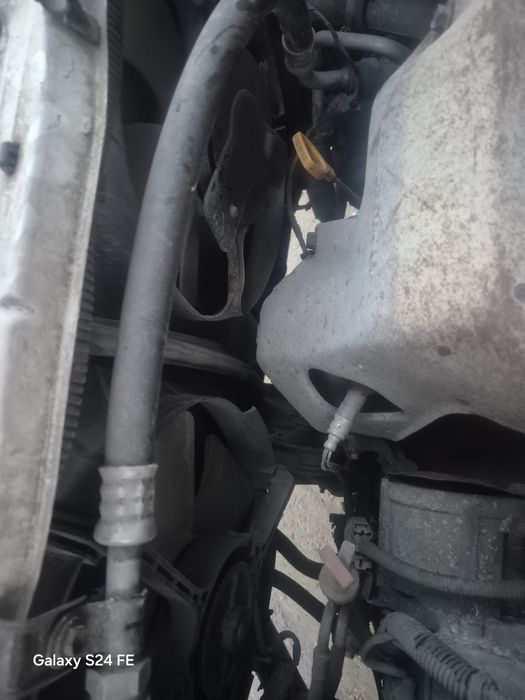 На запчасть Тойота раф 4