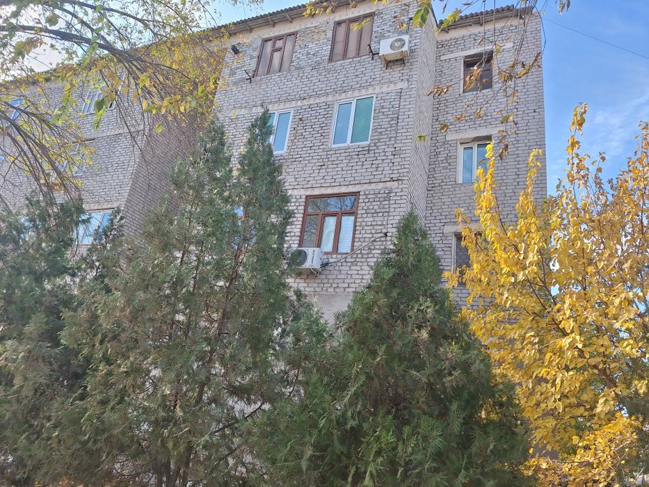 Водникда 4-хонали квартира сотилади