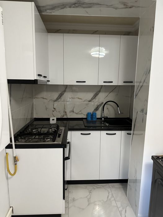 Inchiriez apartament zona buzaului